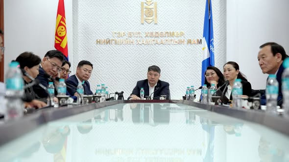 НИЙГМИЙН ДААТГАЛЫН ҮНДЭСНИЙ ЗӨВЛӨЛ БОЛОН МЭРГЭЖЛИЙН ХОРООНЫ ГИШҮҮДТЭЙ САНАЛ СОЛИЛЦЛОО